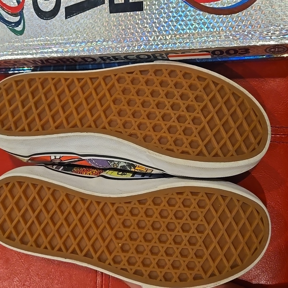 Vans Colorful Graphic Art Sneakers - Picture 7 of 7